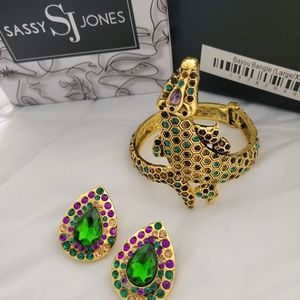 Sassy Jones Bayou bangle and matching earrings in goldtone setting